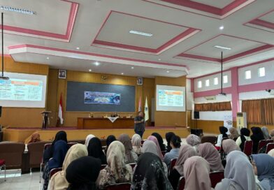 Seminar Inspiratif: Strategi Perencanaan Pembangunan Bersama Kepala Bappeda Sumbar